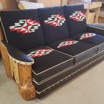 Molesworth Sofa with Reversible Chimayo and Leather Cushions - Image 10